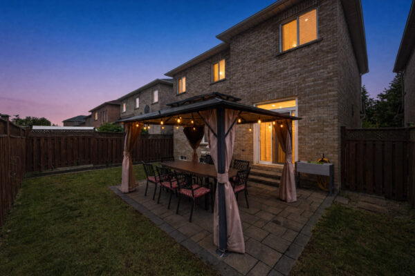 37-Redfinch-Crescent-Vaughan-Twilight-Web-Salisbury-4