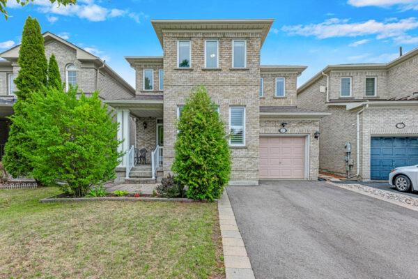 37-Redfinch-Crescent-Vaughan-Web-Salisbury-10