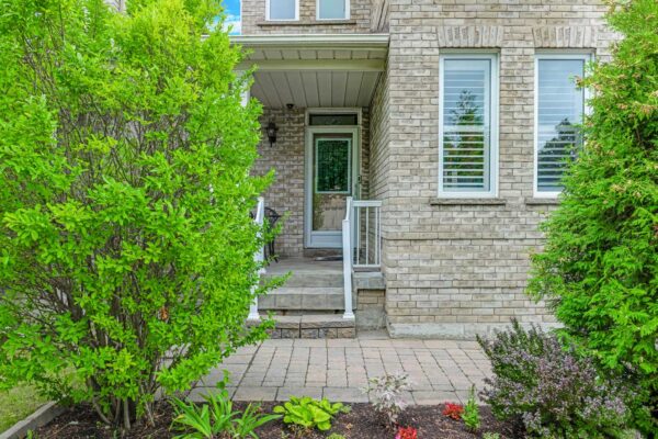 37-Redfinch-Crescent-Vaughan-Web-Salisbury-11