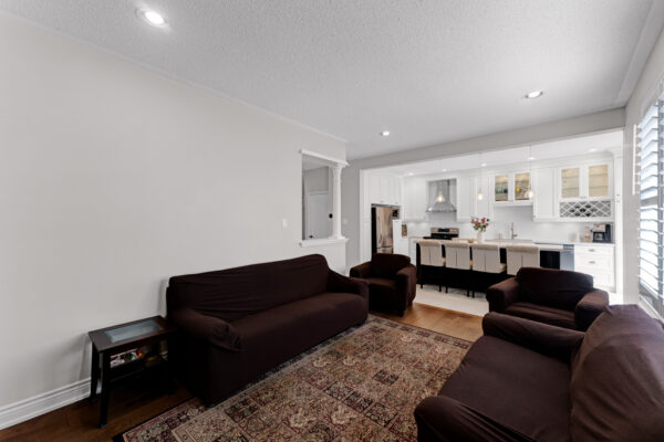 37-Redfinch-Crescent-Vaughan-Web-Salisbury-26