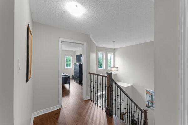 37-Redfinch-Crescent-Vaughan-Web-Salisbury-32