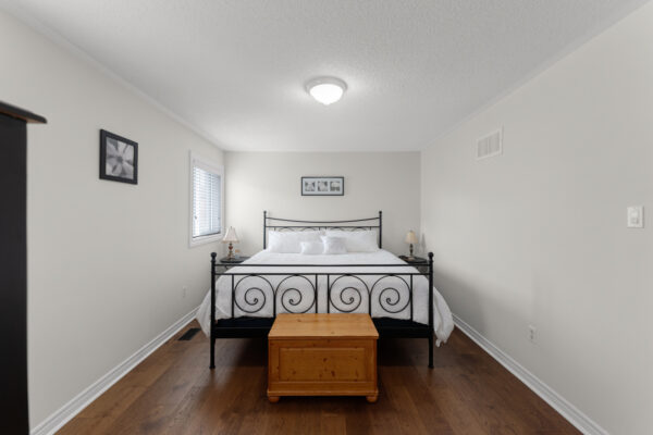 37-Redfinch-Crescent-Vaughan-Web-Salisbury-35