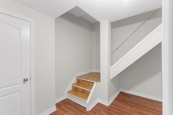37-Redfinch-Crescent-Vaughan-Web-Salisbury-48