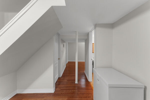 37-Redfinch-Crescent-Vaughan-Web-Salisbury-50