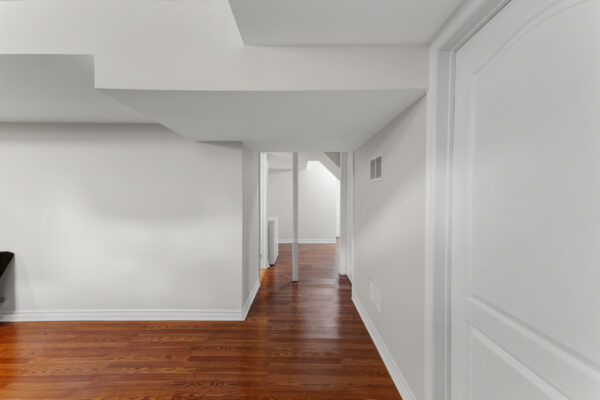 37-Redfinch-Crescent-Vaughan-Web-Salisbury-54