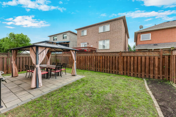 37-Redfinch-Crescent-Vaughan-Web-Salisbury-62