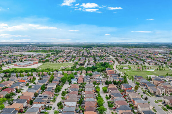 37-Redfinch-Crescent-Vaughan-Web-Salisbury-67