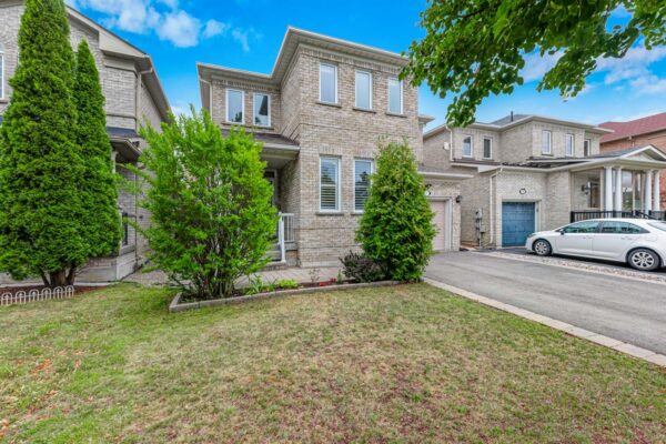 37-Redfinch-Crescent-Vaughan-Web-Salisbury-7