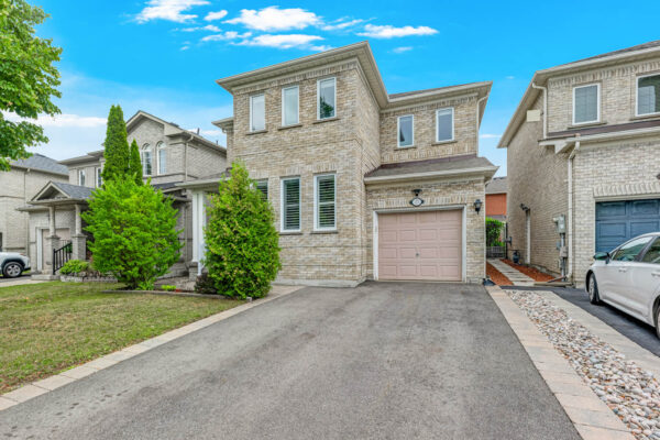 37-Redfinch-Crescent-Vaughan-Web-Salisbury-9