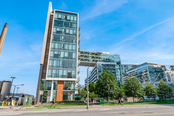 39-Queens-Quay-East-#337-Toronto-Web-Salisbury-1