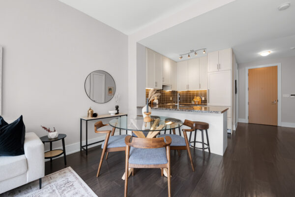 39-Queens-Quay-East-#337-Toronto-Web-Salisbury-15