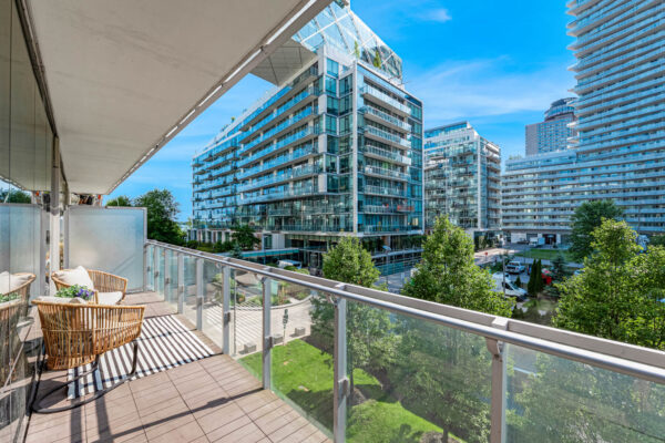 39-Queens-Quay-East-#337-Toronto-Web-Salisbury-33