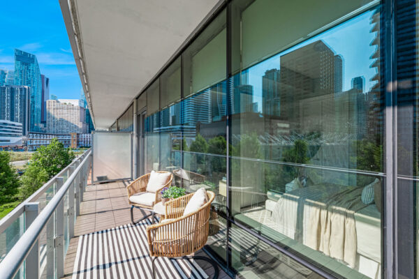 39-Queens-Quay-East-#337-Toronto-Web-Salisbury-36