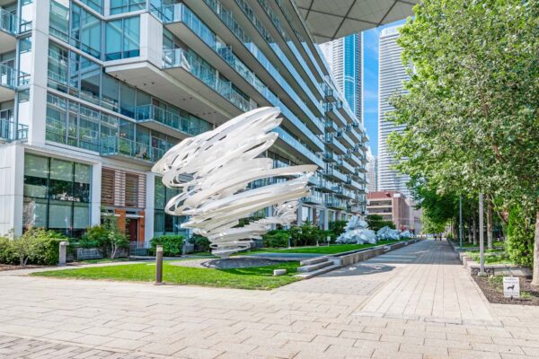 39-Queens-Quay-East-#337-Toronto-Web-Salisbury-47