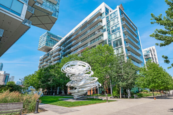 39-Queens-Quay-East-#337-Toronto-Web-Salisbury-48