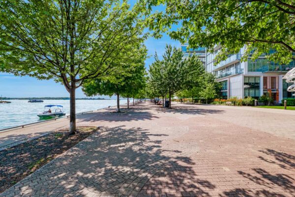 39-Queens-Quay-East-#337-Toronto-Web-Salisbury-49