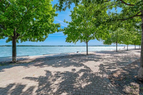 39-Queens-Quay-East-#337-Toronto-Web-Salisbury-50
