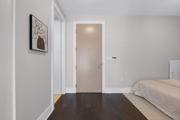39-Queens-Quay-East-#337-Toronto-Web-Salisbury-6