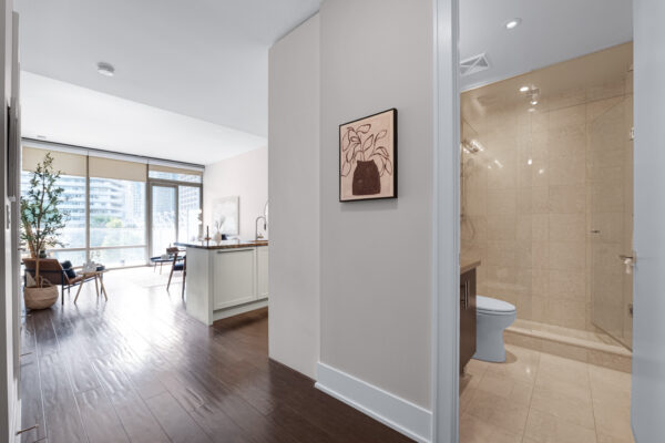 39-Queens-Quay-East-#337-Toronto-Web-Salisbury-9