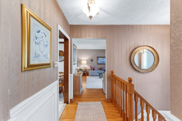 39-Wantanopa-Crescent-Toronto-Web-Salisbury-15