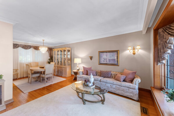 39-Wantanopa-Crescent-Toronto-Web-Salisbury-18