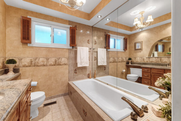 39-Wantanopa-Crescent-Toronto-Web-Salisbury-35