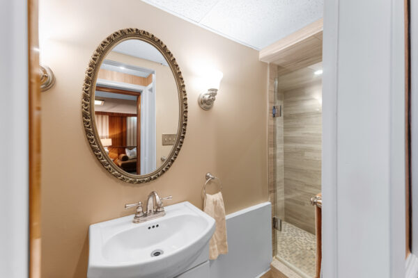 39-Wantanopa-Crescent-Toronto-Web-Salisbury-44