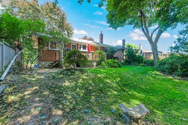 39-Wantanopa-Crescent-Toronto-Web-Salisbury-53
