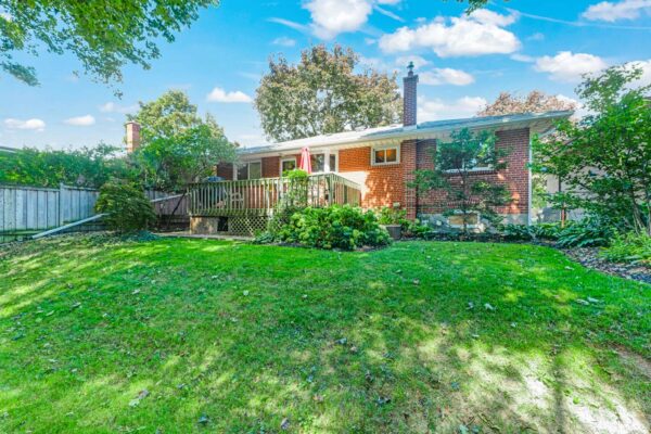 39-Wantanopa-Crescent-Toronto-Web-Salisbury-56
