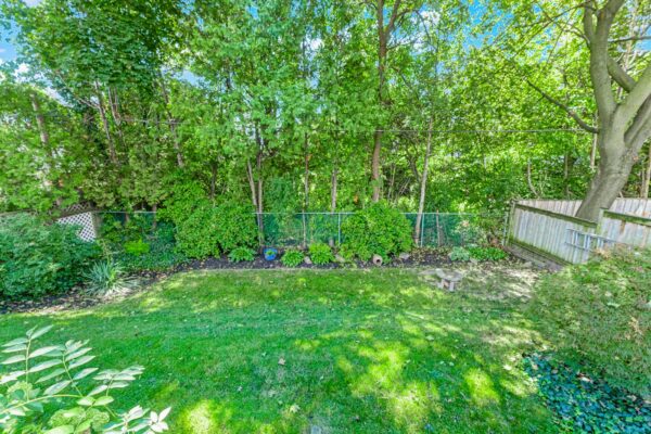 39-Wantanopa-Crescent-Toronto-Web-Salisbury-58