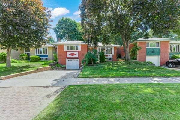 39-Wantanopa-Crescent-Toronto-Web-Salisbury-6