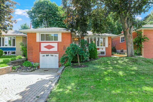 39-Wantanopa-Crescent-Toronto-Web-Salisbury-8