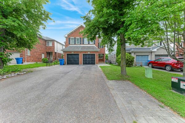 478-Heddle-Crescent-Newmarket-Web-Salisbury-1