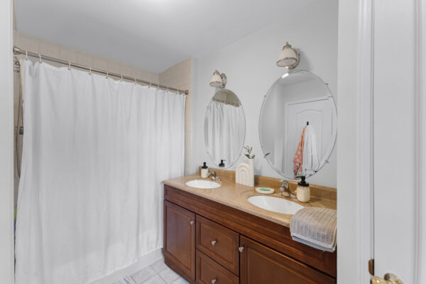 478-Heddle-Crescent-Newmarket-Web-Salisbury-26