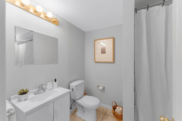 478-Heddle-Crescent-Newmarket-Web-Salisbury-37