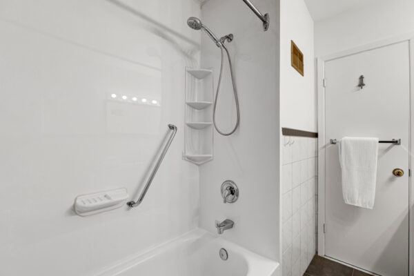 50-Celeste-Drive-Toronto-Web-Salisbury-30