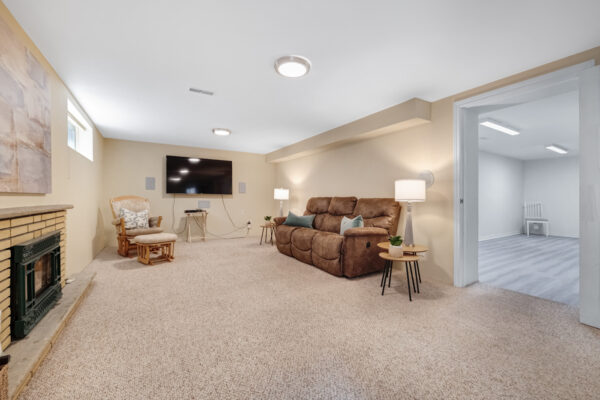 9-Bunty-Lane-Toronto-Web-Salisbury-42