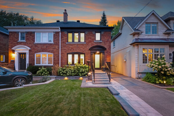 124-Donlea-Drive-Toronto-Twilight-Web-Salisbury-1
