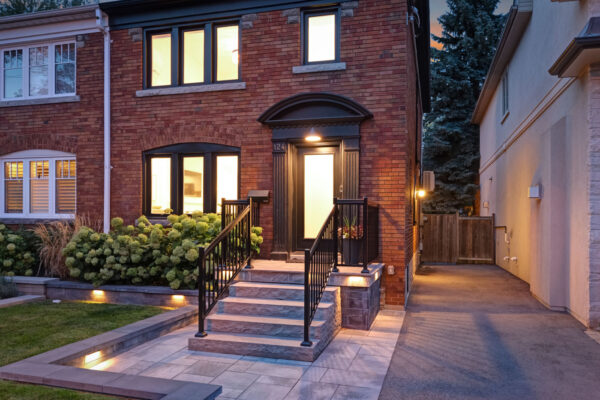 124-Donlea-Drive-Toronto-Twilight-Web-Salisbury-5