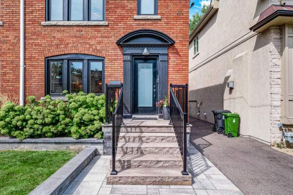 124-Donlea-Drive-Toronto-Web-Salisbury-10