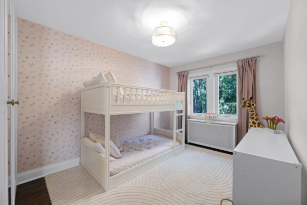 124-Donlea-Drive-Toronto-Web-Salisbury-44