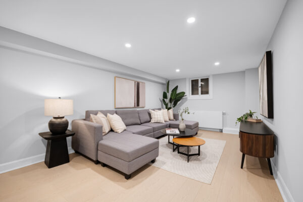 124-Donlea-Drive-Toronto-Web-Salisbury-51