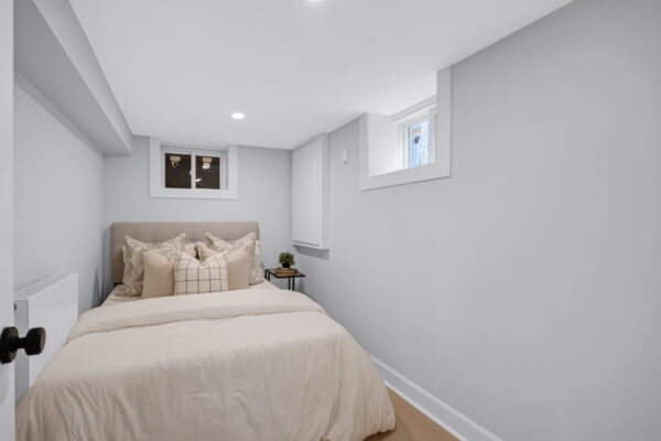 124-Donlea-Drive-Toronto-Web-Salisbury-56