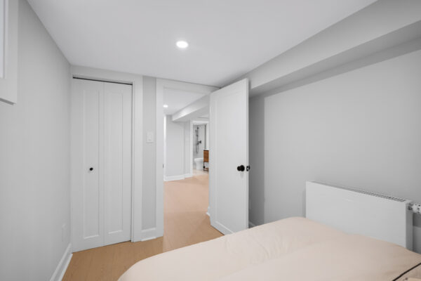 124-Donlea-Drive-Toronto-Web-Salisbury-57