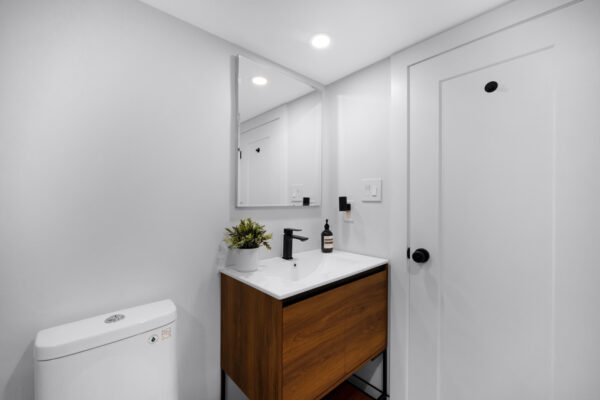 124-Donlea-Drive-Toronto-Web-Salisbury-58