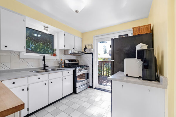 234-Beechy-Drive-Richmond-Hill-Web-Salisbury-23