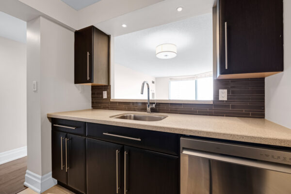 3-Hickory-Tree-#1010-Toronto-Web-Salisbury-15