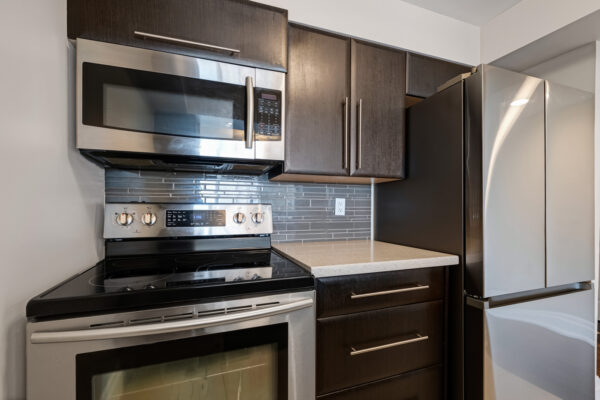 3-Hickory-Tree-#1010-Toronto-Web-Salisbury-16