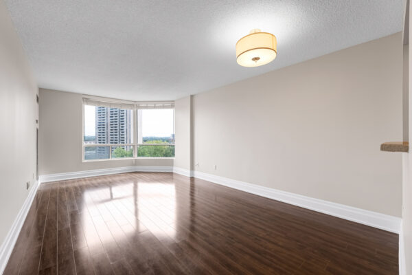 3-Hickory-Tree-#1010-Toronto-Web-Salisbury-18