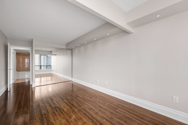 3-Hickory-Tree-#1010-Toronto-Web-Salisbury-28